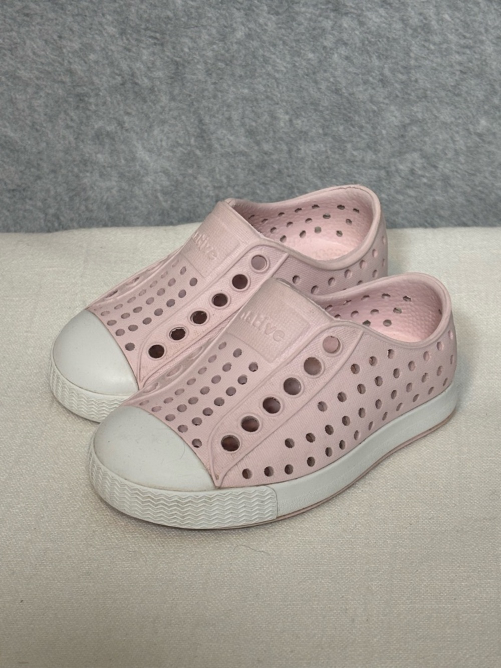 Native Jefferson Slip-On Water Sneaker Shoes-Pale Pink/White-Baby Girl Size C4 - Picture 4 of 10